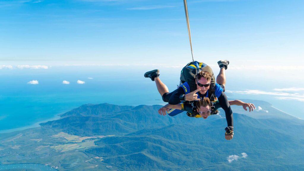 Les destinations et dropzones de rêve pour sauter en parachute 12 skydive cairns