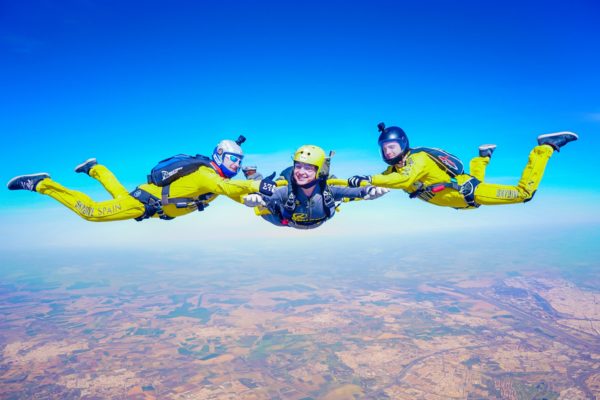 Les destinations et dropzones de rêve pour sauter en parachute 4 skydive spain